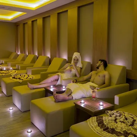 Курортный комплекс Royal & Spa