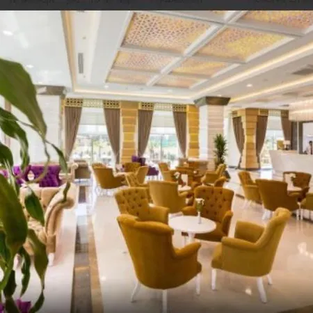 Royal & Spa